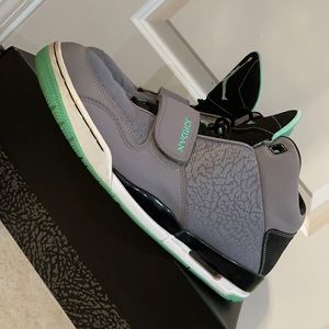 MENS Jordan V IV III GREEN GLOW COLOR WAY SIZE 14!!!!